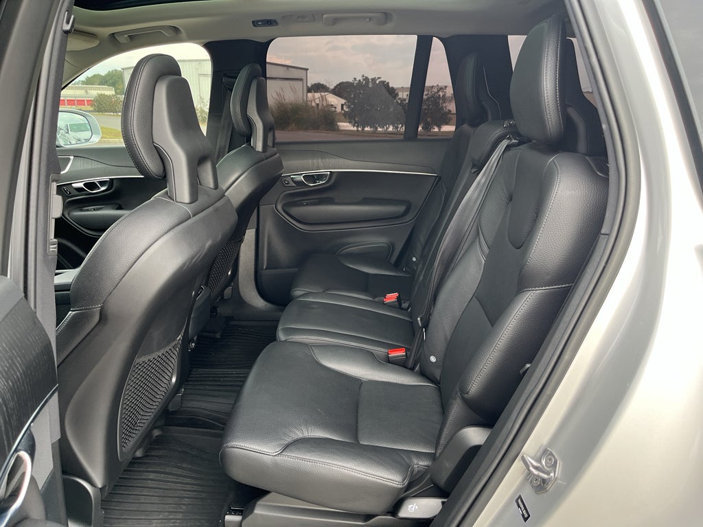 2020 Volvo XC90 Momentum